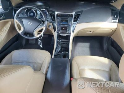 Zdjęcie 8 z 13 samochodu: 2014 HYUNDAI SONATA SE VIN:5NPEC4AC8EH848117 - miniatura