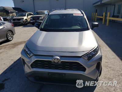 Piąte zdjęcie samochodu w środku: 2020 TOYOTA RAV4 LE VIN:2T3H1RFV7LC038009 - miniatura