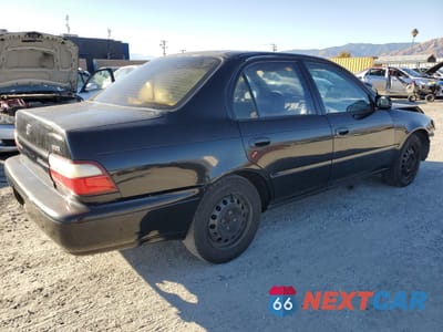 Trzecie zdjęcie samochodu z tyłu: 1997 TOYOTA COROLLA BASE VIN:1NXBA02E0VZ636542 - miniatura