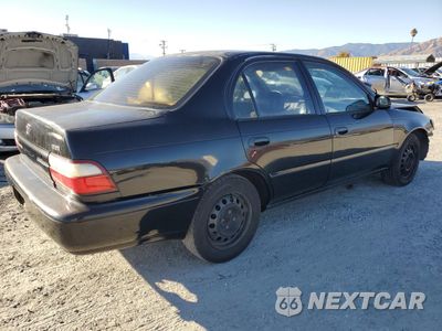 Trzecie zdjęcie samochodu z tyłu: 1997 TOYOTA COROLLA BASE VIN:1NXBA02E0VZ636542 - miniatura