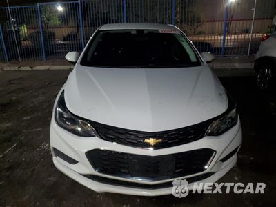 Piąte zdjęcie samochodu w środku: 2017 CHEVROLET CRUZE LT VIN:1G1BE5SM0H7192037 - miniatura