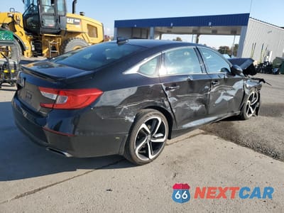 Trzecie zdjęcie samochodu z tyłu: 2019 HONDA ACCORD SPORT VIN:1HGCV1F33KA164685 - miniatura