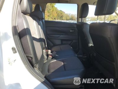 Zdjęcie 11 z 15 samochodu: 2015 MITSUBISHI OUTLANDER SE VIN:JA4AD3A33FZ003038 - miniatura