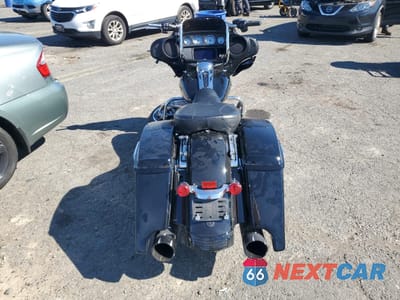 Czwarte zdjęcie samochodu z boku: 2022 HARLEY-DAVIDSON FLHX VIN:1HD1KBC15NB672208 - miniatura