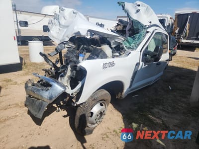 2025 FORD F350 SUPER DUTY 1FT8W3DTXSED11335 - główne zdjęcie licytacji z USA - miniatura