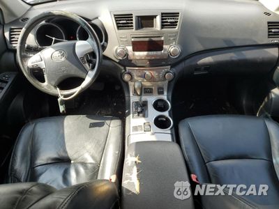 Zdjęcie 8 z 13 samochodu: 2012 TOYOTA HIGHLANDER BASE VIN:5TDZK3EH9CS079476 - miniatura