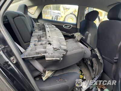 Zdjęcie 10 z 13 samochodu: 2014 NISSAN SENTRA S VIN:3N1AB7AP6EL673536 - miniatura