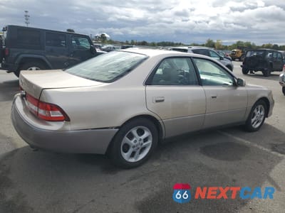 Trzecie zdjęcie samochodu z tyłu: 2001 LEXUS ES 300 VIN:JT8BF28G210332476 - miniatura
