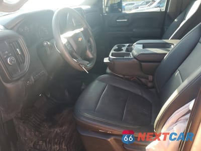 Zdjęcie 7 z 14 samochodu: 2022 CHEVROLET SILVERADO C3500 VIN:1GB4WRE72NF321590 - miniatura