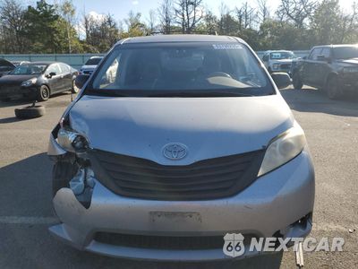 Piąte zdjęcie samochodu w środku: 2012 TOYOTA SIENNA VIN:5TDZK3DC3CS210035 - miniatura