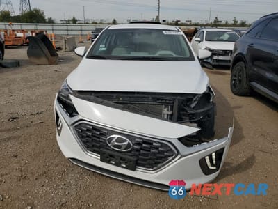 Piąte zdjęcie samochodu w środku: 2020 HYUNDAI IONIQ SE VIN:KMHC75LC0LU213910 - miniatura