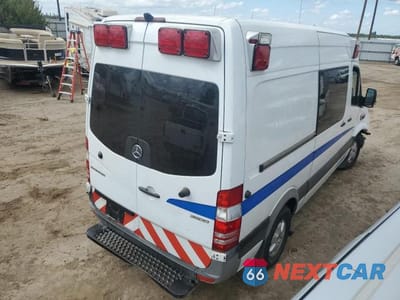 Trzecie zdjęcie samochodu z tyłu: 2017 MERCEDES-BENZ SPRINTER 2500 VIN:WDAPE7CD2HP390628 - miniatura