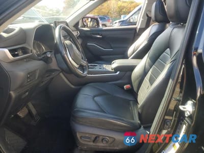 Zdjęcie 7 z 11 samochodu: 2022 TOYOTA HIGHLANDER XLE VIN:5TDGZRBH6NS236250 - miniatura