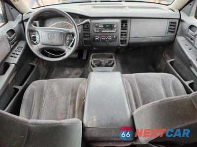 Zdjęcie 8 z 13 samochodu: 2001 DODGE DAKOTA QUAD VIN:1B7HL2AX01S337310 - miniatura