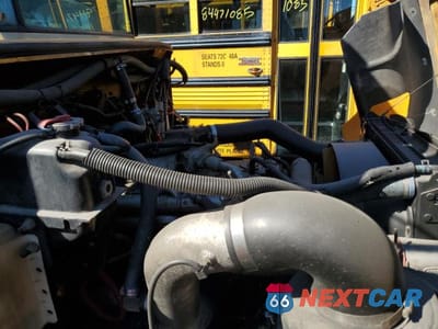 Zdjęcie 7 z 10 samochodu: 2005 THOMAS SAF-T-LINER C2 - SCHOOL BUS VIN:4UZAAXCS75CU88081 - miniatura