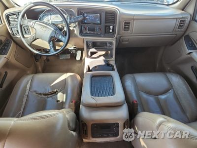 Zdjęcie 8 z 12 samochodu: 2006 CHEVROLET SILVERADO K2500 HEAVY DUTY VIN:1GCHK23236F111167 - miniatura
