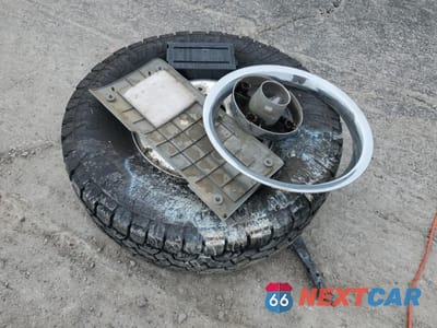 Zdjęcie 12 z 14 samochodu: 2003 FORD F350 SUPER DUTY VIN:1FTWX33P13ED23352 - miniatura