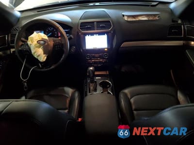 Zdjęcie 8 z 12 samochodu: 2019 FORD EXPLORER XLT VIN:1FM5K7D85KGA06245 - miniatura