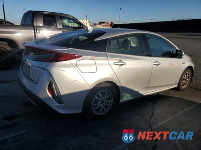 Trzecie zdjęcie samochodu z tyłu: 2017 TOYOTA PRIUS PRIME VIN:JTDKARFP3H3054949 - miniatura