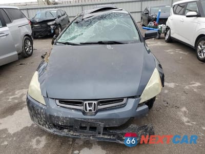 Piąte zdjęcie samochodu w środku: 2003 HONDA ACCORD EX VIN:1HGCM66513A015856 - miniatura