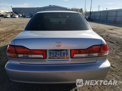 Zdjęcie 6 z 12 samochodu: 2002 HONDA ACCORD VALUE VIN:1HGCF86632A163892 - miniatura