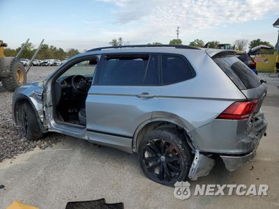 Drugie zdjęcie samochodu z przodu: 2021 VOLKSWAGEN TIGUAN SE VIN:3VV3B7AX7MM110608 - miniatura