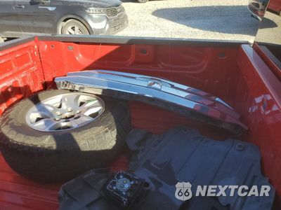 Zdjęcie 12 z 13 samochodu: 2016 CHEVROLET SILVERADO K1500 LT VIN:3GCUKREH4GG248028 - miniatura