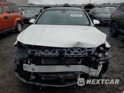 Piąte zdjęcie samochodu w środku: 2022 MERCEDES-BENZ CLA 250 4MATIC VIN:W1K5J4HB9NN249610 - miniatura