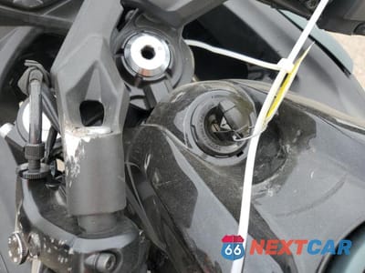 Zdjęcie 8 z 9 samochodu: 2025 KAWASAKI EX650 P VIN:ML5EXEP11SDAG4789 - miniatura