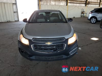 Piąte zdjęcie samochodu w środku: 2015 CHEVROLET CRUZE LS VIN:1G1PA5SH5F7227012 - miniatura