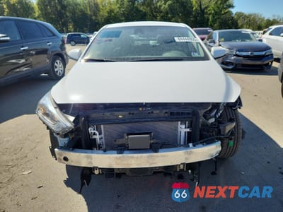 Piąte zdjęcie samochodu w środku: 2019 HYUNDAI IONIQ SEL VIN:KMHC75LC6KU119397 - miniatura