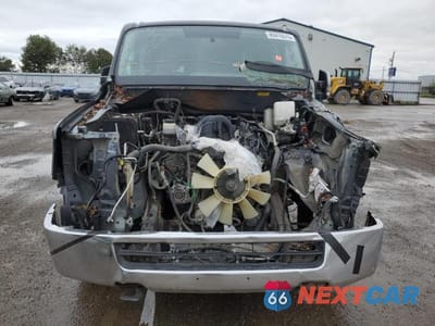 Piąte zdjęcie samochodu w środku: 2017 NISSAN NV 3500 S VIN:5BZAF0AAXHN850985 - miniatura
