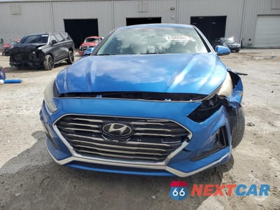 Piąte zdjęcie samochodu w środku: 2018 HYUNDAI SONATA SE VIN:5NPE24AF9JH655840 - miniatura