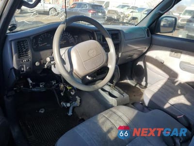 Zdjęcie 8 z 12 samochodu: 2000 TOYOTA TACOMA XTRACAB PRERUNNER VIN:5TESN92N1YZ713170 - miniatura