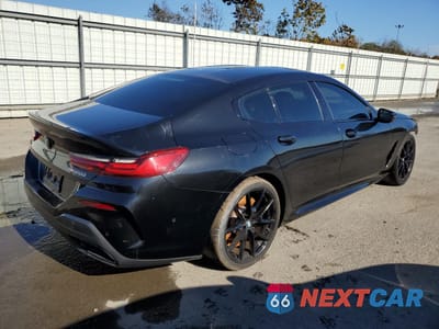 Trzecie zdjęcie samochodu z tyłu: 2022 BMW M850XI VIN:WBAGV8C09NCH96974 - miniatura