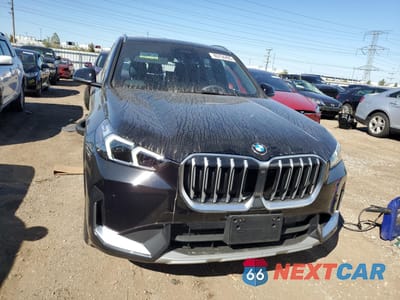 Piąte zdjęcie samochodu w środku: 2025 BMW X1 XDRIVE28I VIN:WBX73EF06S5315906 - miniatura