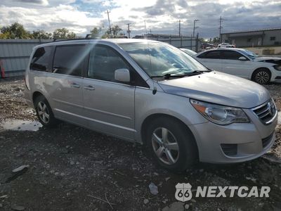 Czwarte zdjęcie samochodu z boku: 2011 VOLKSWAGEN ROUTAN SE VIN:2V4RW3DG0BR670838 - miniatura