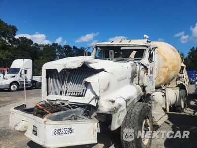 Zdjęcie 9 z 10 samochodu: 2000 INTERNATIONAL 5600I READY MIX TRUCK VIN:1HTXHAHT4YJ005335 - miniatura