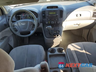 Zdjęcie 8 z 16 samochodu: 2006 KIA SEDONA EX VIN:KNDMB233066065546 - miniatura