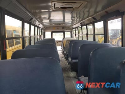 Piąte zdjęcie samochodu w środku: 2009 THOMAS SAF-T-LINER C2 - SCHOOL BUS VIN:4UZABRDJ19CAH1204 - miniatura