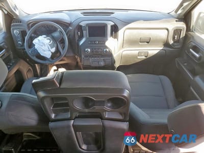 Zdjęcie 8 z 11 samochodu: 2023 GMC SIERRA K1500 VIN:1GTRUAED3PZ178617 - miniatura