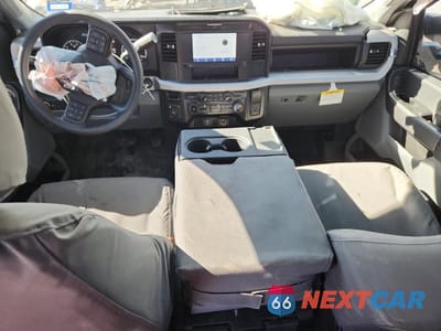 Zdjęcie 8 z 11 samochodu: 2025 FORD F250 SUPER DUTY VIN:1FT8W2BN2SED68935 - miniatura