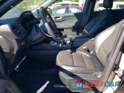 Zdjęcie 7 z 12 samochodu: 2023 FORD ESCAPE ST LINE VIN:1FMCU9MN0PUB27941 - miniatura