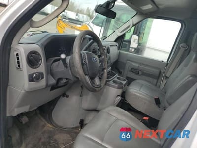 Zdjęcie 8 z 13 samochodu: 2021 FORD ECONOLINE E350 SUPER DUTY CUTAWAY VAN VIN:1FDWE3FN8MDC12459 - miniatura