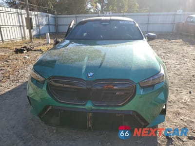 Piąte zdjęcie samochodu w środku: 2026 BMW M5 VIN:WBS83FK05TCV67939 - miniatura