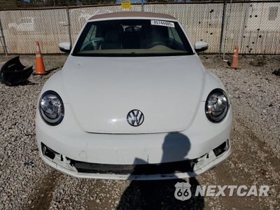 Piąte zdjęcie samochodu w środku: 2015 VOLKSWAGEN BEETLE 1.8T VIN:3VW517AT8FM820561 - miniatura