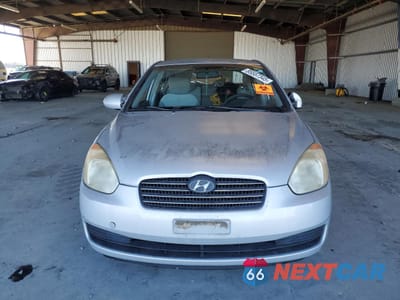 Piąte zdjęcie samochodu w środku: 2006 HYUNDAI ACCENT GLS VIN:KMHCN46C56U031622 - miniatura