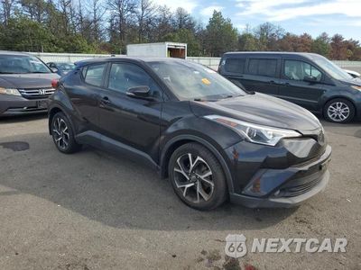 Czwarte zdjęcie samochodu z boku: 2018 TOYOTA C-HR XLE VIN:NMTKHMBXXJR053157 - miniatura