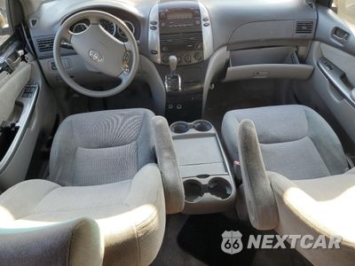 Zdjęcie 8 z 13 samochodu: 2007 TOYOTA SIENNA CE VIN:5TDZK23C17S074988 - miniatura