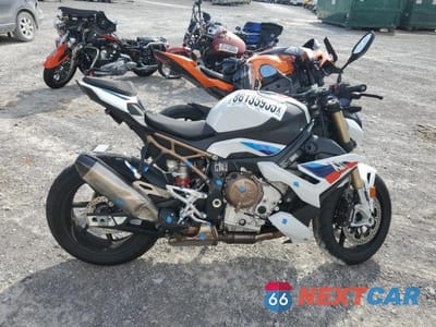 2024 BMW S 1000 R WB10E5305R6J96504 - główne zdjęcie licytacji z USA - miniatura
